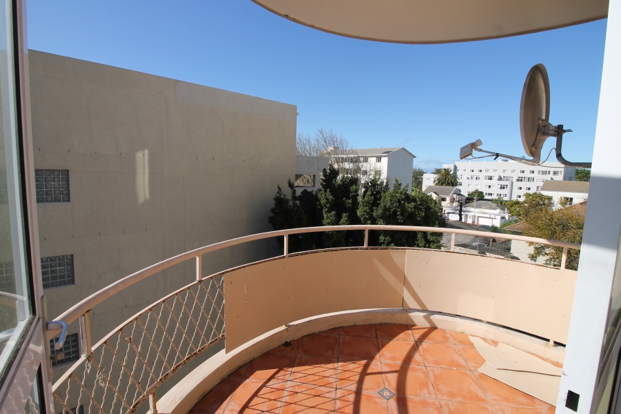 To Let 2 Bedroom Property for Rent in Claremont Upper Western Cape